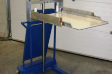 Tool handling unit