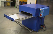 HF Schweißmaschine mit große handbedientem Schiebetisch 7kW-10kN